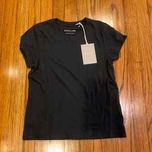 Everlane black shirt sleeve top